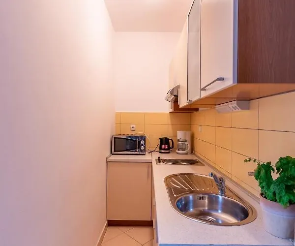 Zdena Apartamento Murter